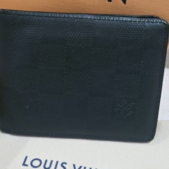 Louis Vuitton  Slender Wallet for Men in Damier Leather - Picture 3 of 10